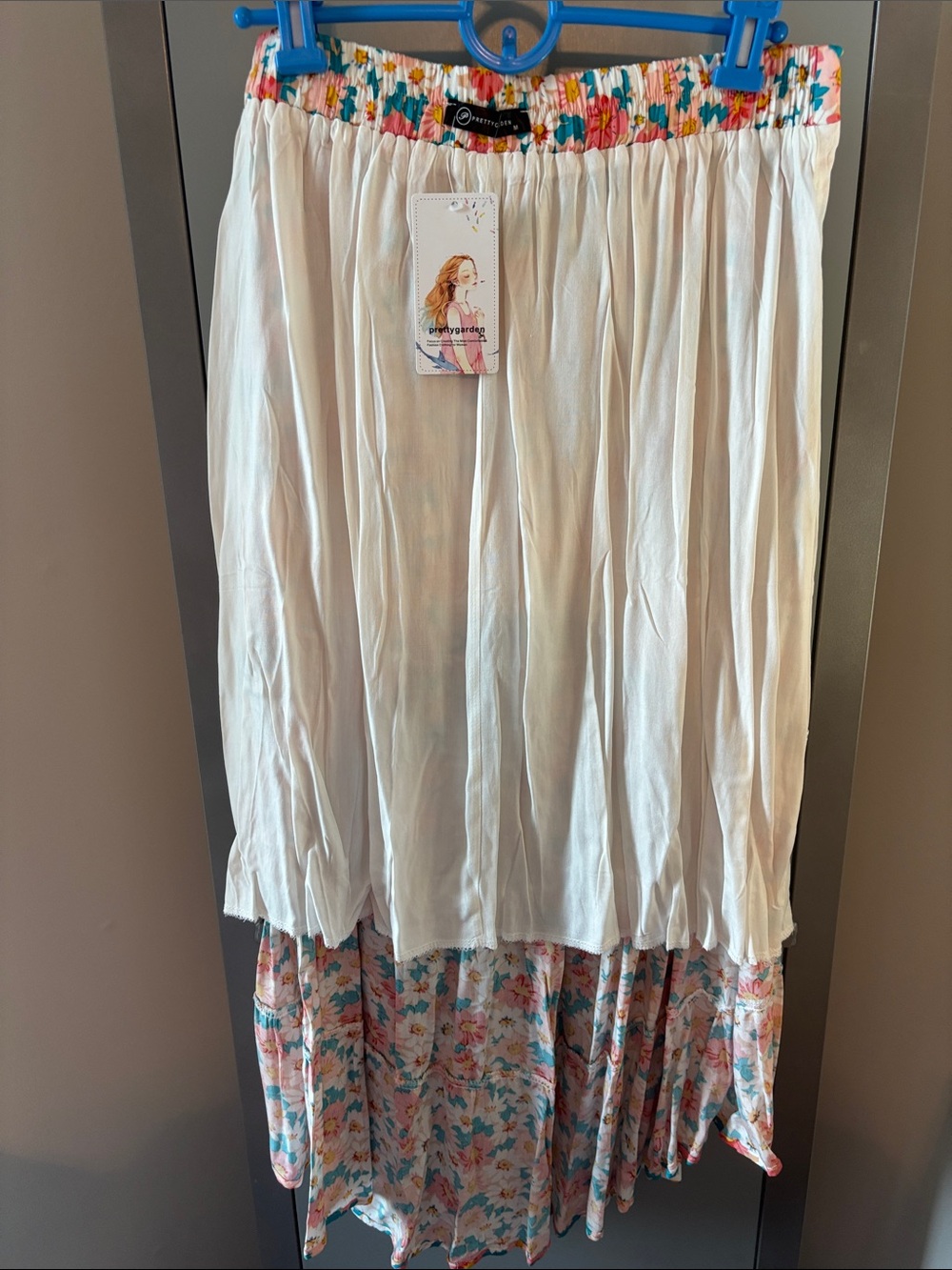 Pretty Garden Floral High-Low Skirt - White with Pink & Teal Flowers - Picture 5 of 5